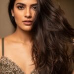 बाल टूटने और स्प्लिट एंड्स के कारण और उपाय, स्वस्थ बालों के लिए हेयर केयर टिप्स