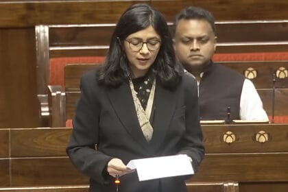 स्वाति मालीवाल राज्यसभा में दिल्ली प्रदूषण पर बोलती हुई